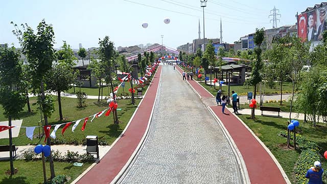 KADİR TOPBAŞ PARKI - ESENYURT