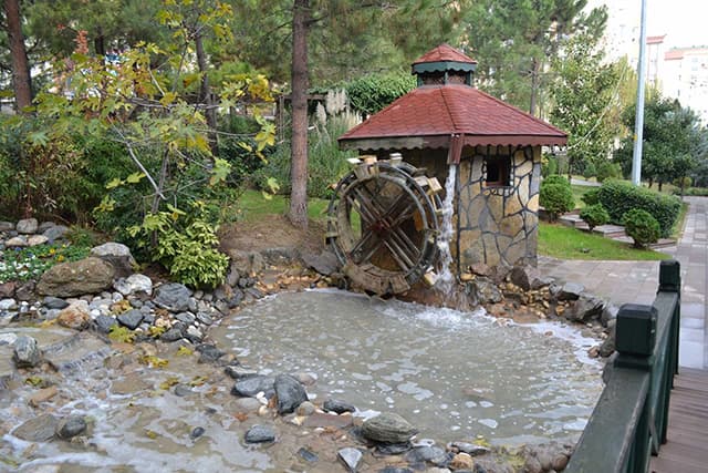 HİSAR PARKI - ESENYURT